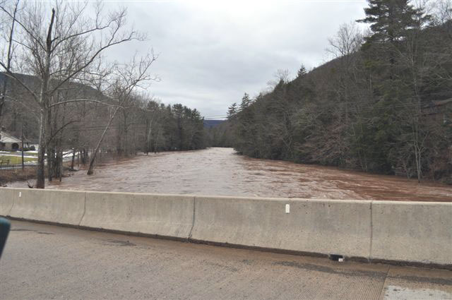 Another view of the river from Barbours bridge